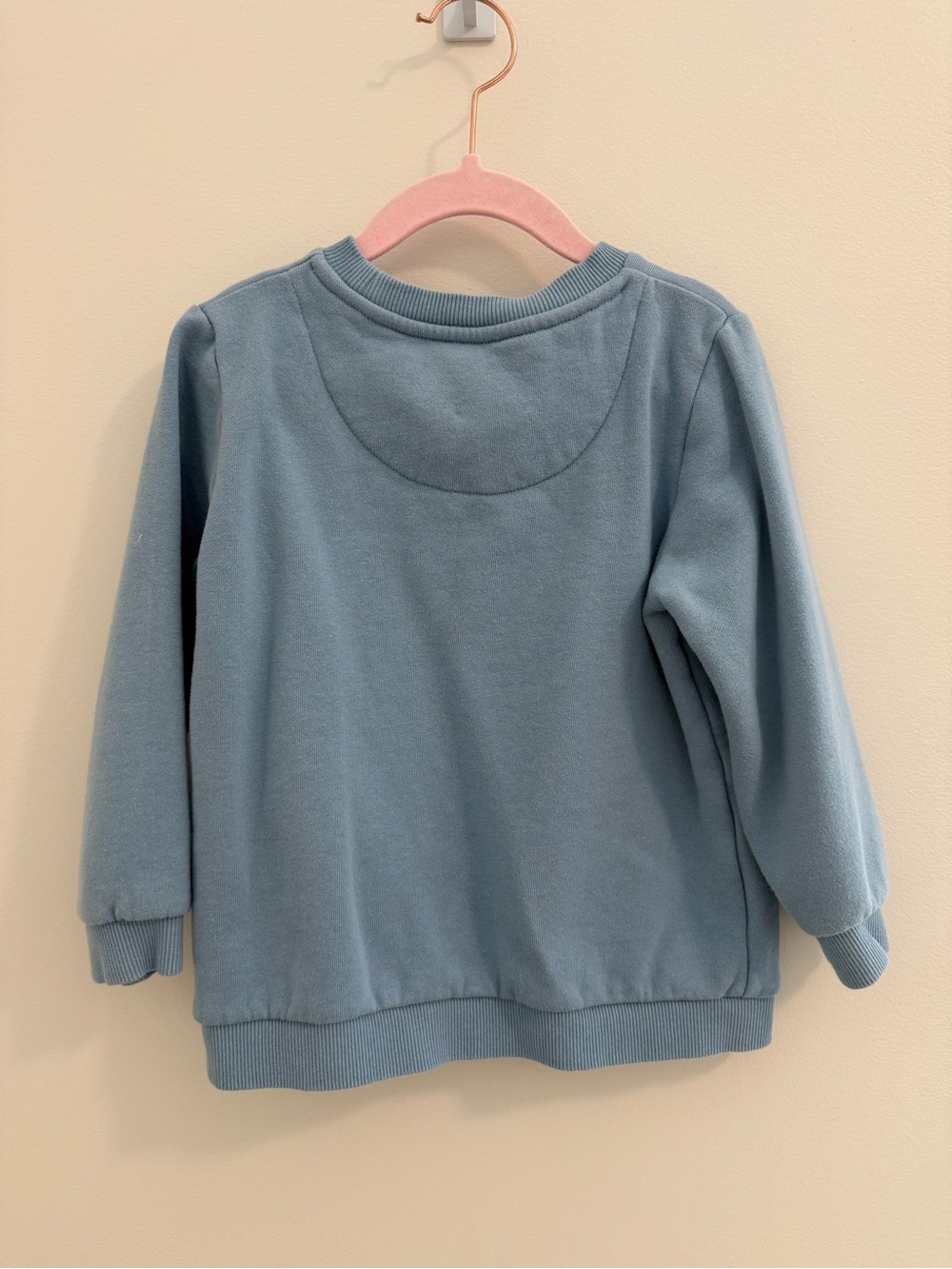 Mini Boden Girls Blue Sweatshirt with Black Cat Applique Size 5/6 - Picture 2 of 4